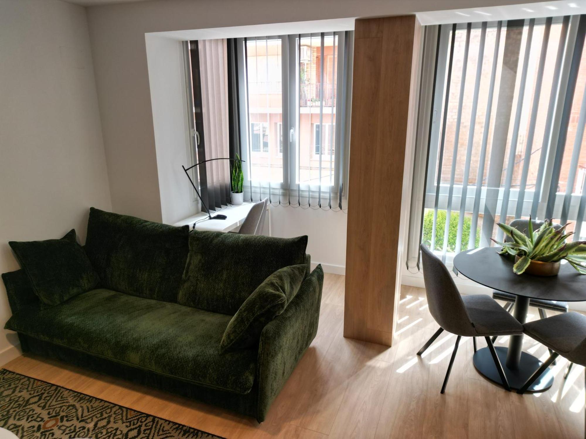 Apartaments Turistics Cardona IV ภายนอก รูปภาพ