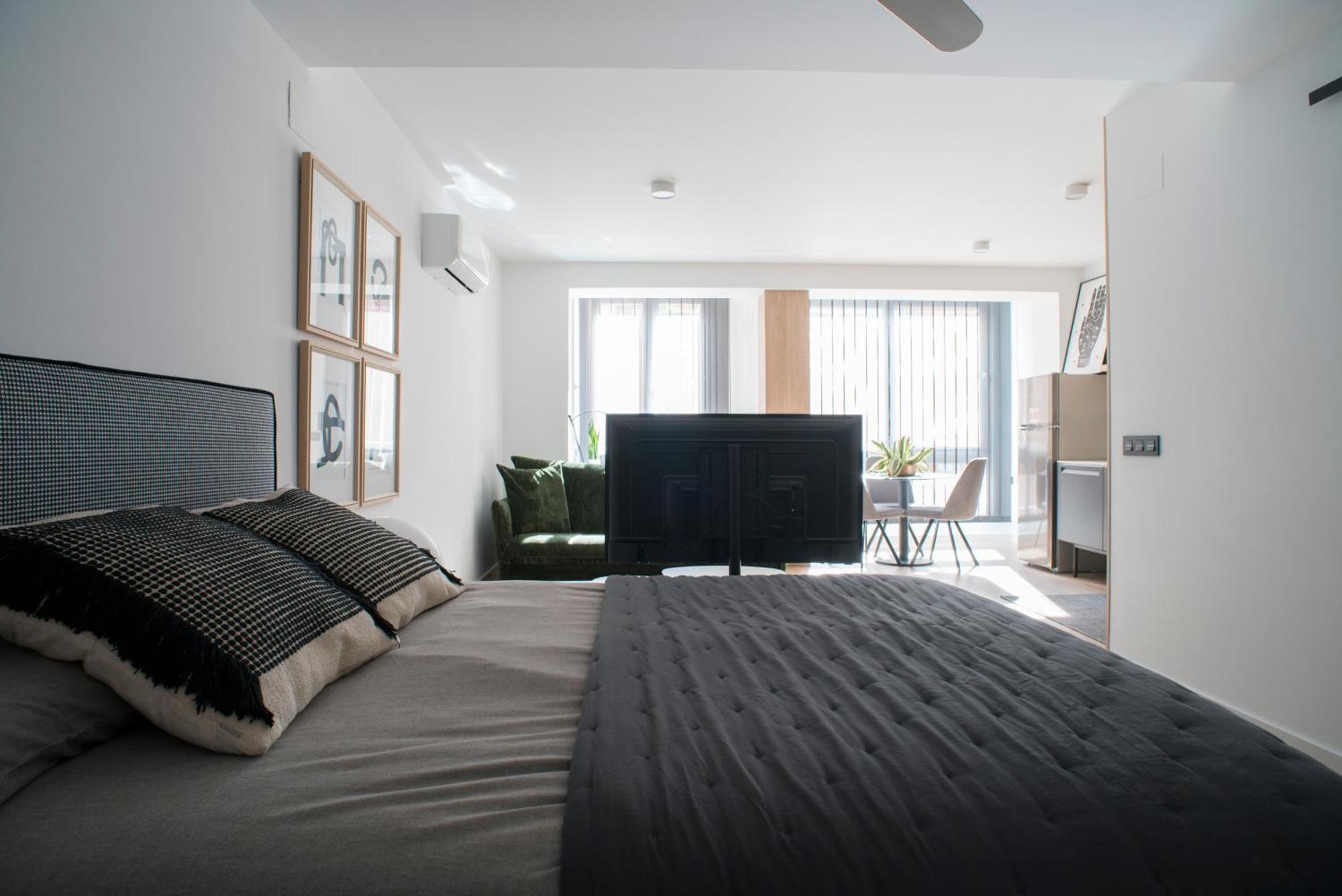 Apartaments Turistics Cardona IV ภายนอก รูปภาพ