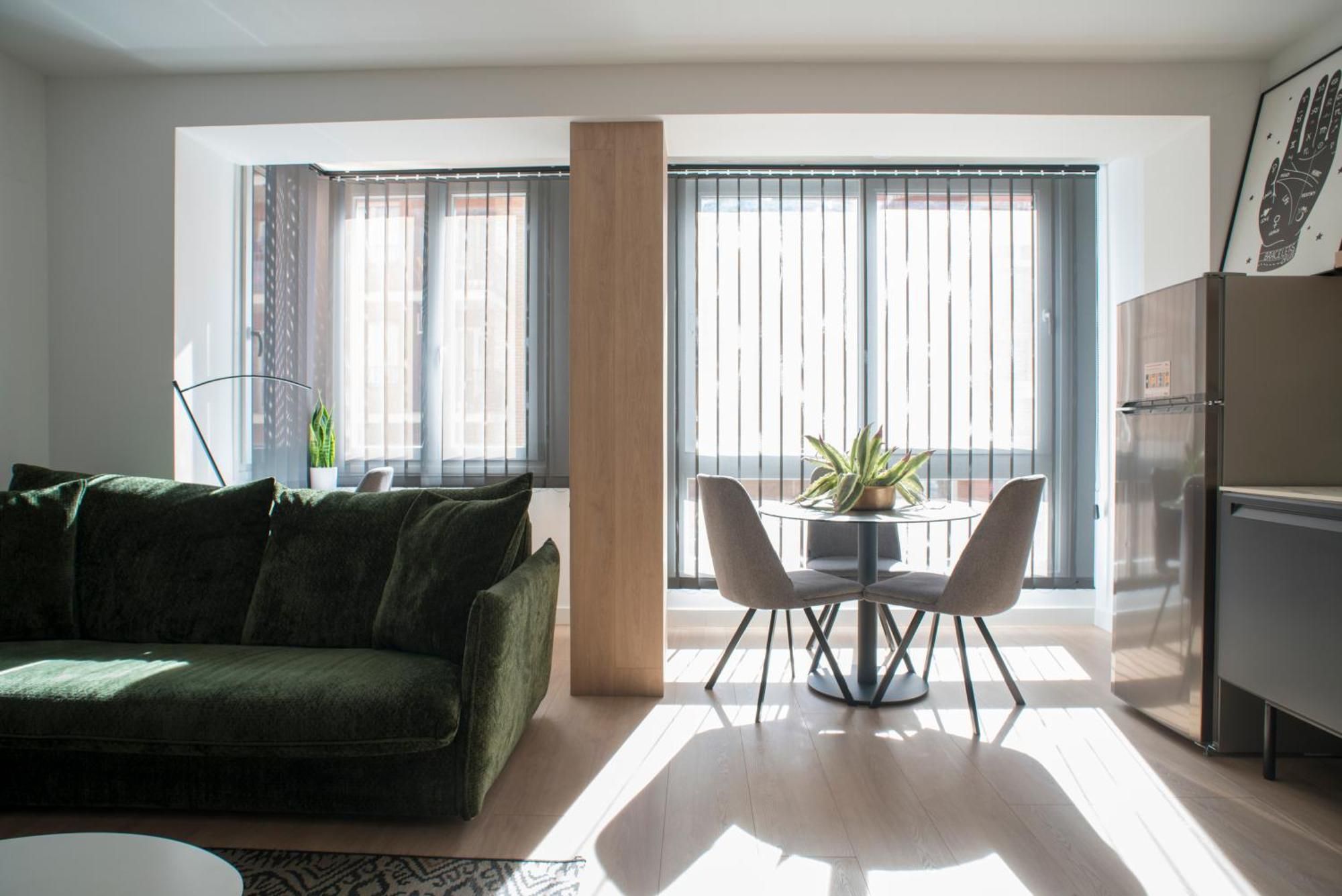 Apartaments Turistics Cardona IV ภายนอก รูปภาพ